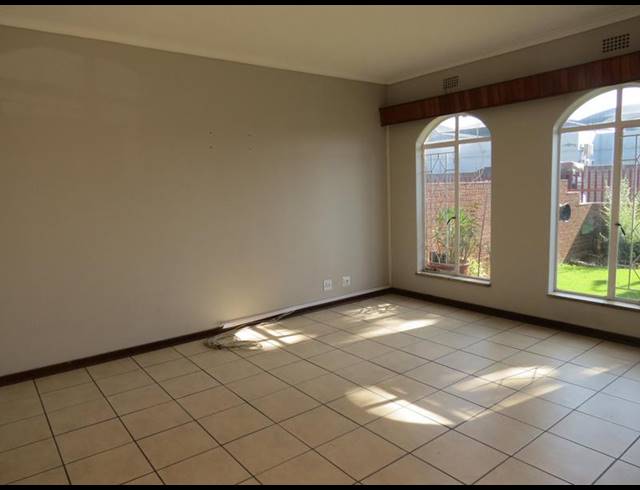 3 BEDROOM DUPLEX FOR SALE IN BEYERS PARK